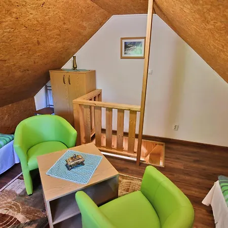 Tilia Apartment *